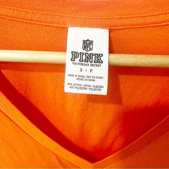 Victoria Secret PINK Chicago Bears T-Shirt Orange with Studs - Picture 4 of 4